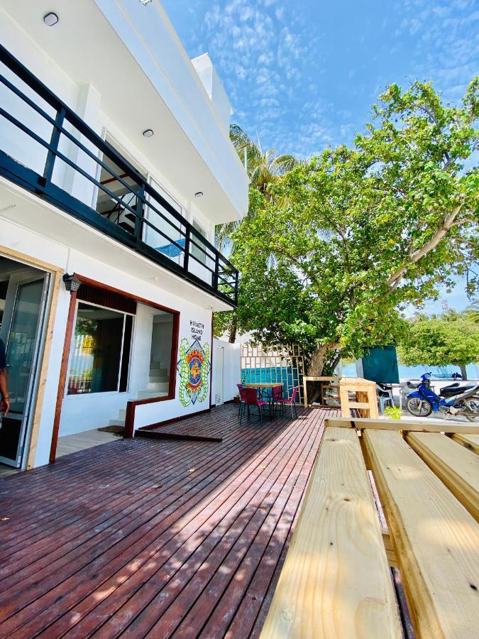 Hiraeth Island Guraidhoo (Kaafu Atoll)